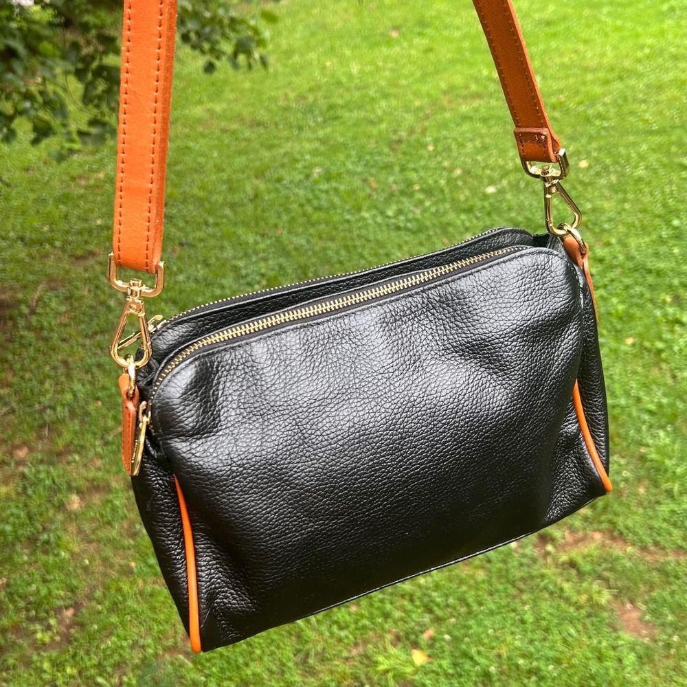 Valentina Crossbody Bag Y2K Vintage OS Black Leather Italy Streetwear Chic